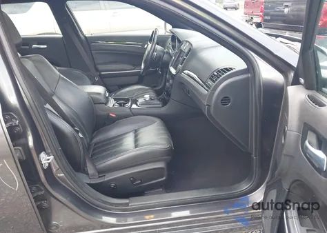 2021 Chrysler 300 300S из США, поврежденный, VIN 2C3CCABG4MH585563